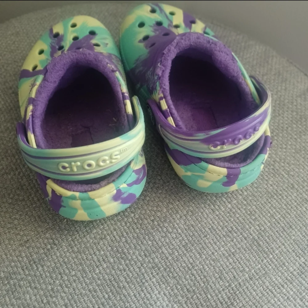 Crocs Classic lined Marbled Clog lime/purple tie die Infants sz 5/6